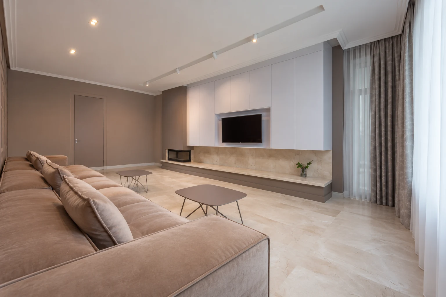 Salon Atelier · 2